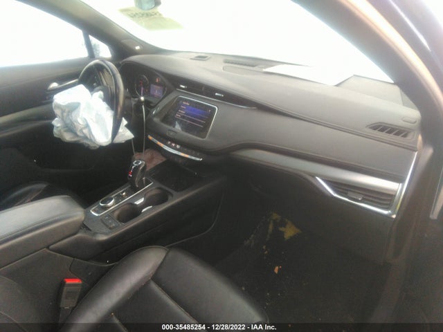2019 Cadillac XT4, VIN: 1GYFZCR43KF115242