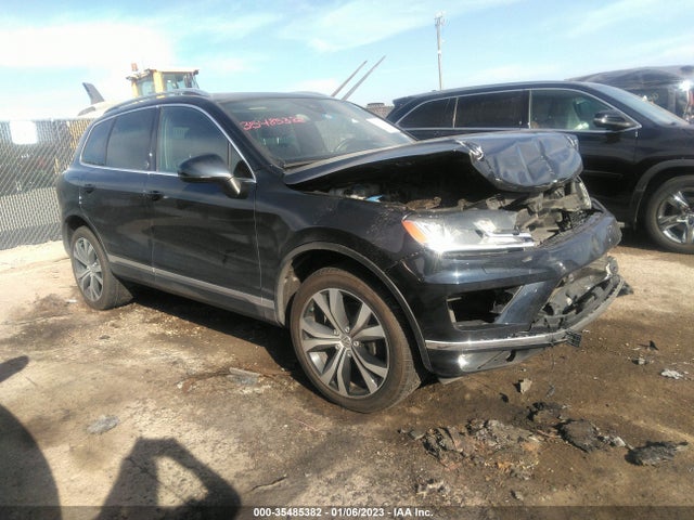 2017 Volkswagen Touareg, VIN: WVGRF7BP4HD003010