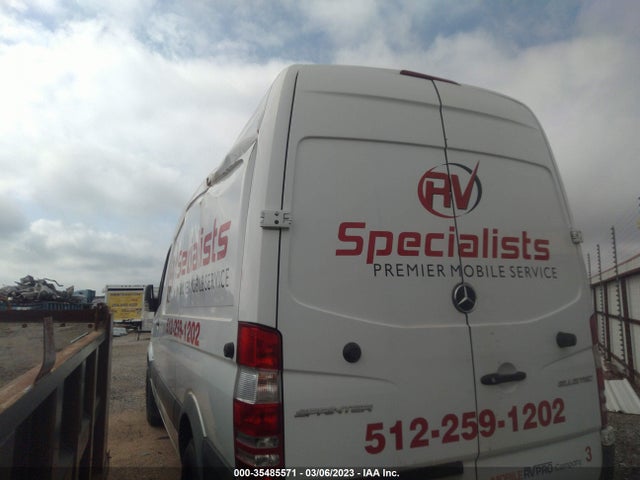 2015 MERCEDES-BENZ SPRINTER CARGO VANS VIN: WD3PE7DC3F5979161