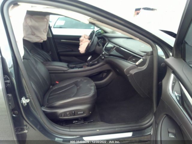 1G4ZR5SSXHU165529 Buick Lacrosse Premium