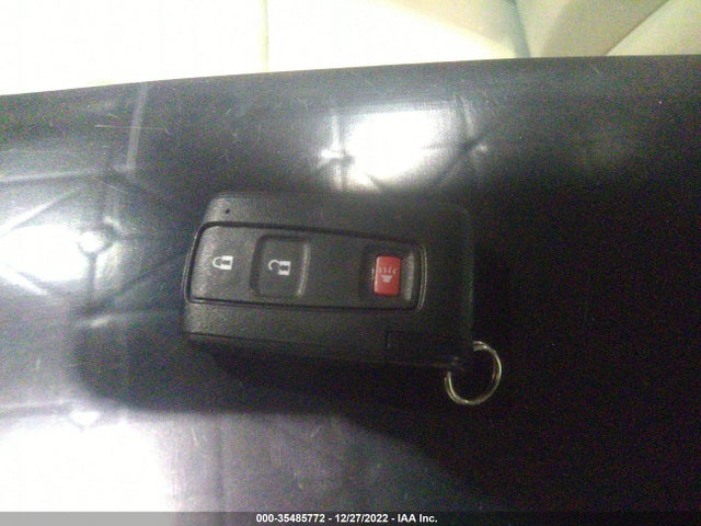 2006 TOYOTA PRIUS VIN: JTDKB20U163129342