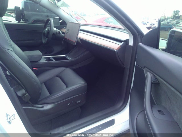 Tesla Model Y 2021 5YJYGDED3MF124210 Image 5