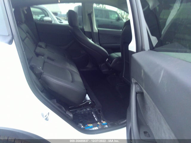 Tesla Model Y 2021 5YJYGDED3MF124210 Image 8