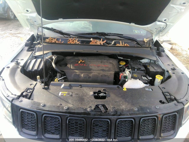 2018 JEEP COMPASS LATITUDE VIN: 3C4NJDBB1JT103876