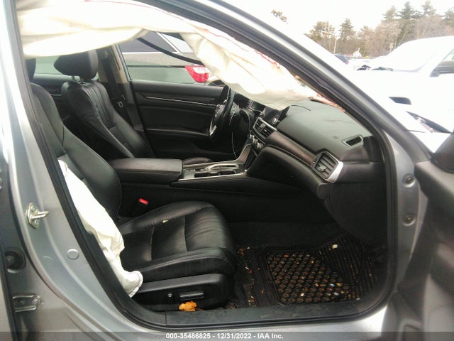 2018 Honda Accord, VIN: 1HGCV3F52JA003904