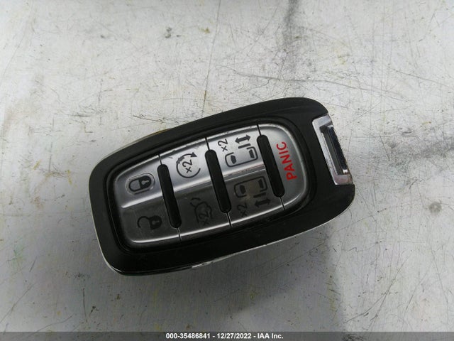 Chrysler Pacifica Limited 2020 2C4RC1GG3LR108968 Image 3
