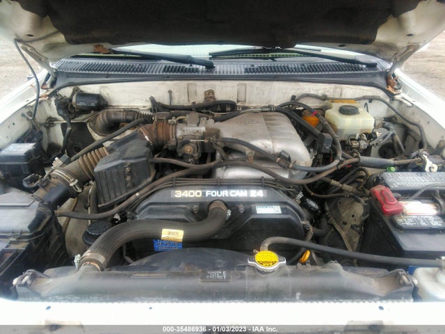 2001 TOYOTA 4RUNNER SR5 VIN: JT3HN86R110358660