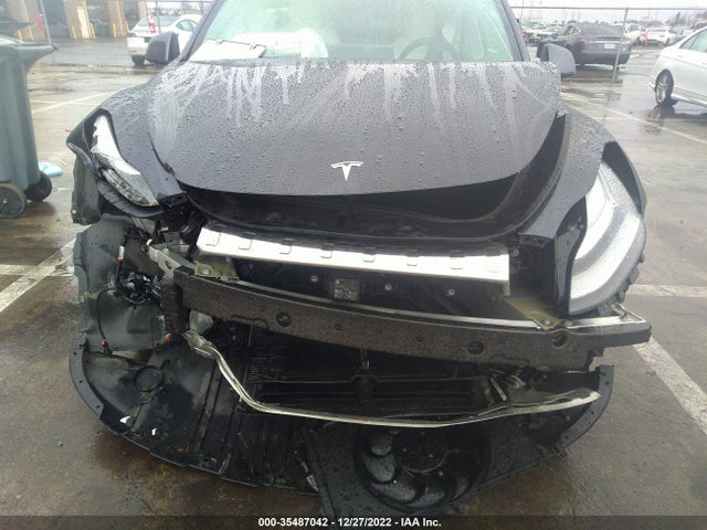 Tesla Model Y 2020 5YJYGDEF3LF020378 Image 8