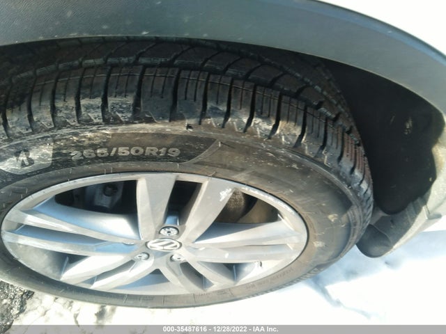 WVGEF9BP8GD011698 Volkswagen Touareg Lux