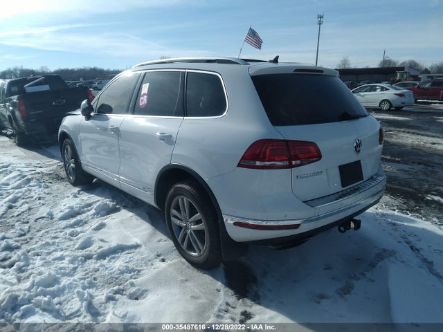 WVGEF9BP8GD011698 Volkswagen Touareg Lux