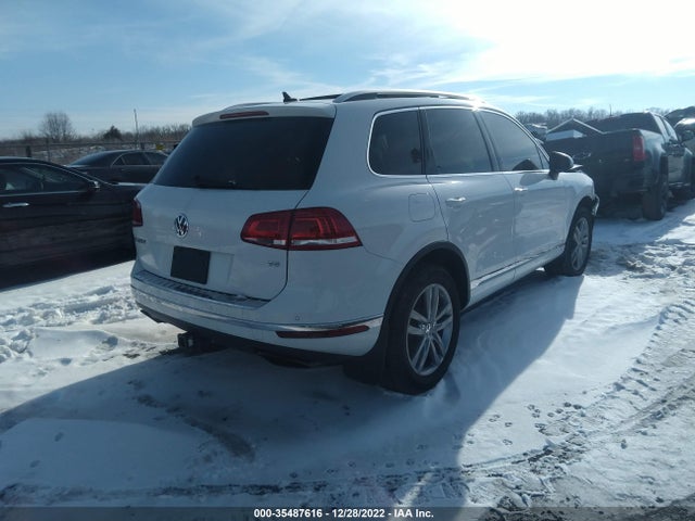 WVGEF9BP8GD011698 Volkswagen Touareg Lux