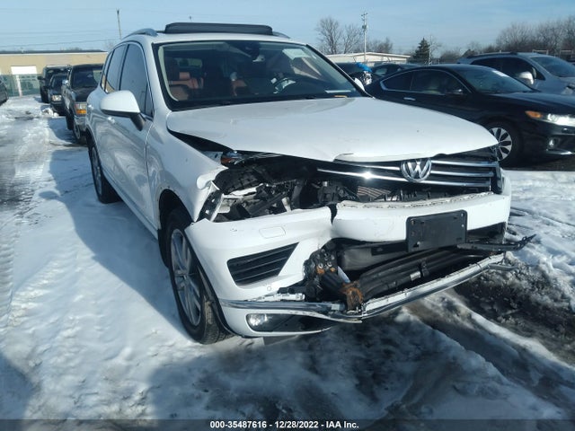 WVGEF9BP8GD011698 Volkswagen Touareg Lux