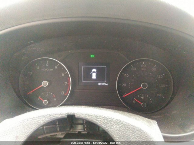 KNDPMCAC6H7246650 KIA Sportage Lx