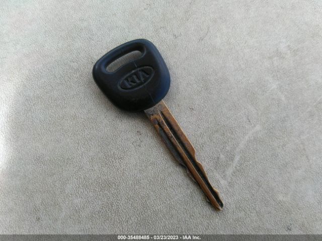 KNDJA723X15700825 KIA Sportage