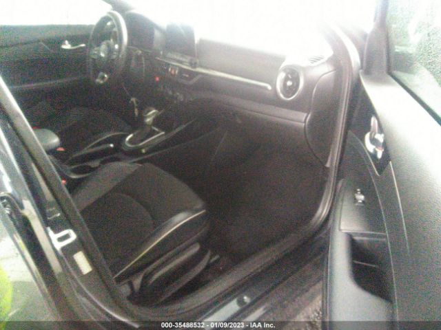3KPF34AD2ME305197 KIA Forte Gt-line