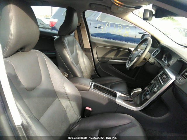 2015 Volvo V60, VIN: YV140MEC8F1193054