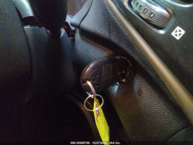 1C4PJMAB1HW657661 Jeep Cherokee Sport