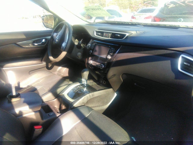 2015 Nissan Rogue, VIN: 5N1AT2MV4FC925851