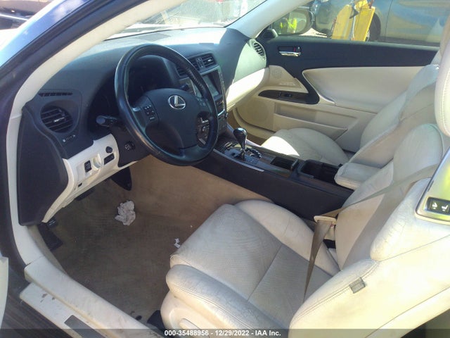 Lexus IS 250C 2010 JTHFF2C20A2508653 Image 6