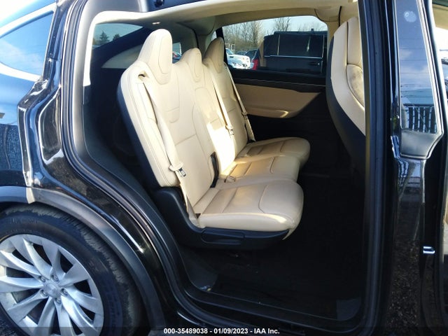 2017 Tesla Model X, VIN: 5YJXCDE28HF049547