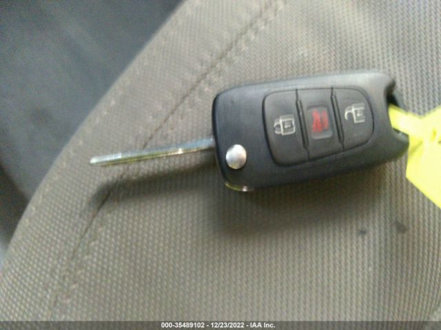 KNDPB3A24C7240383 KIA Sportage Lx