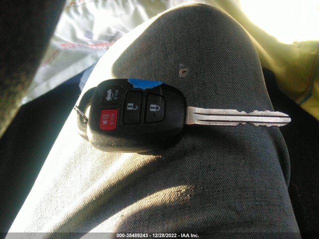 2019 Toyota Corolla, VIN: 2T1BURHE2KC240063