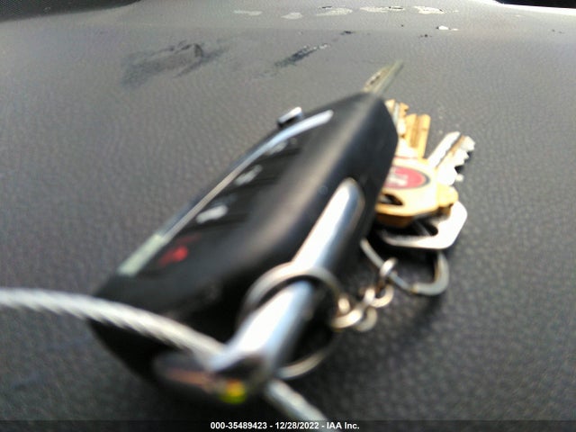 Toyota CAMRY LE 2020 4T1C11AK4LU335092 Image 3