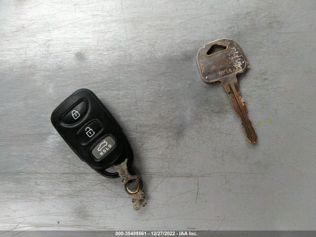 2010 HYUNDAI ELANTRA GLS VIN: KMHDU4AD7AU134346