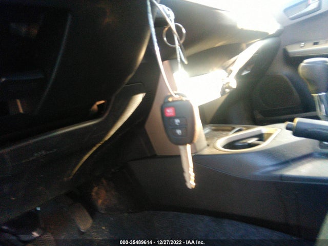 2017 Toyota RAV4, VIN: 2T3ZFREV9HW319421