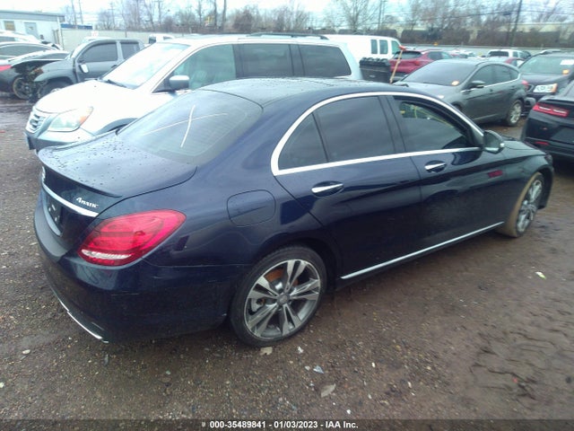 2015 Mercedes-Benz C-Class, VIN: 55SWF4KB8FU061197