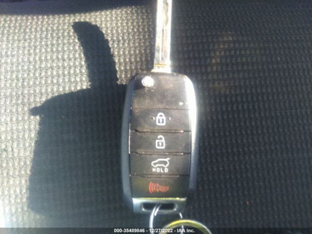 5XYKT3A65FG661160 KIA SORENTO LX