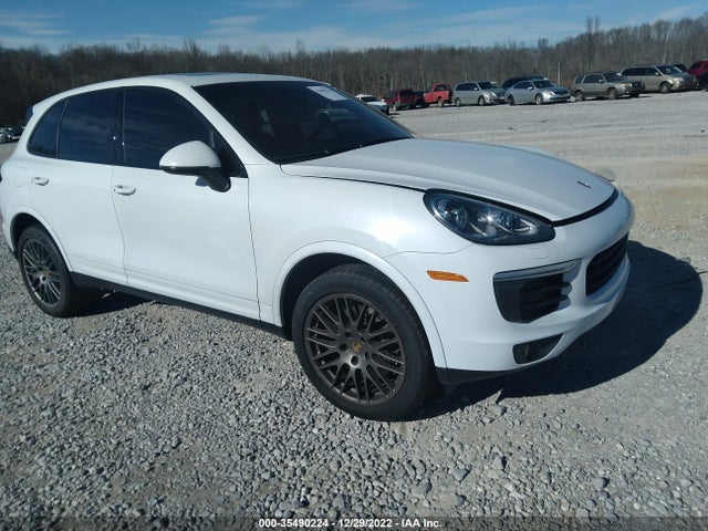 2017 Porsche Cayenne, VIN: WP1AA2A23HKA85637