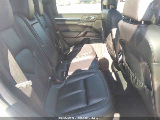 2017 Porsche Cayenne, VIN: WP1AA2A23HKA85637