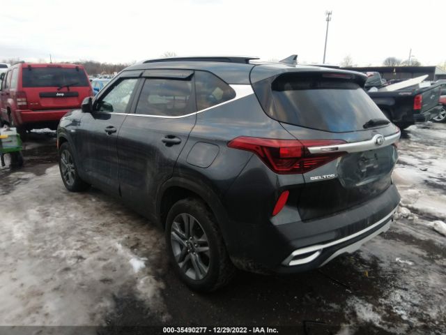 KNDEUCAAXM7068922 KIA SELTOS S