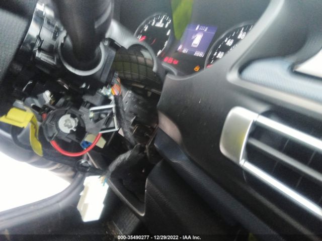 KNDEUCAAXM7068922 KIA SELTOS S