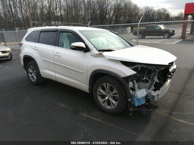 2015 Toyota Highlander, VIN: 5TDZKRFHXFS115679