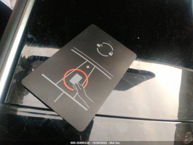 Tesla Model Y 2021 5YJYGDEFXMF073158 Image 3