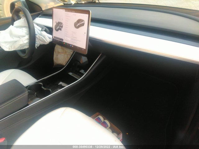 Tesla Model Y 2021 5YJYGDEFXMF073158 Image 6