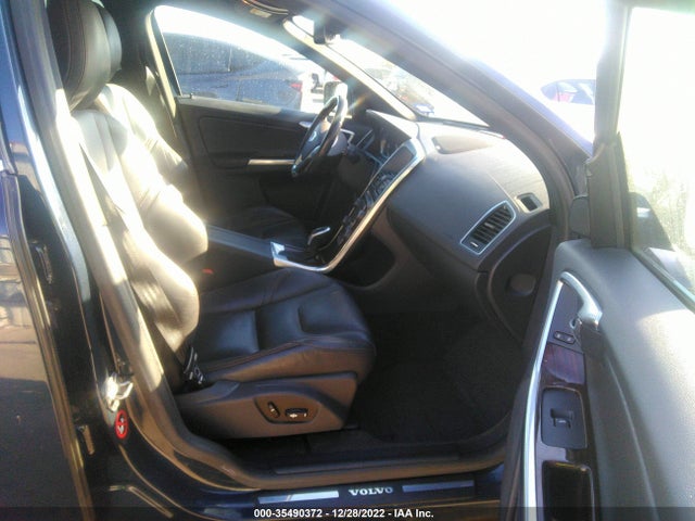 2015 Volvo XC60, VIN: YV440MDD0F2622422