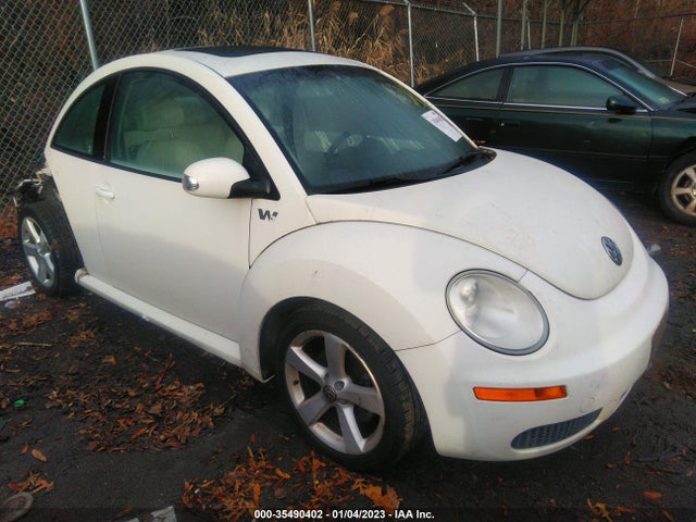 2008 VOLKSWAGEN NEW BEETLE COUPE TRIPLE WHITE VIN: 3VWFG31C48M524788