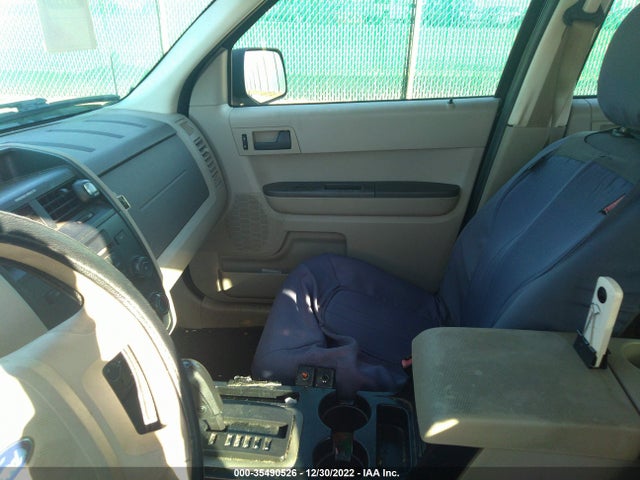2008 FORD ESCAPE XLS VIN: 1FMCU92Z48KC22795