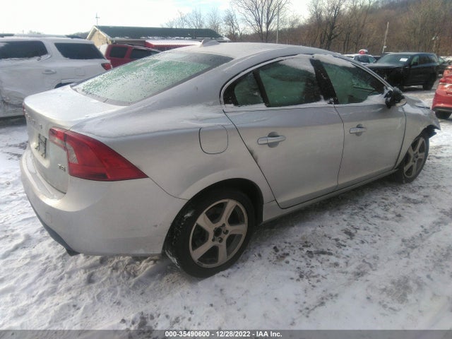 2012 VOLVO S60 T5 VIN: YV1622FS7C2055900
