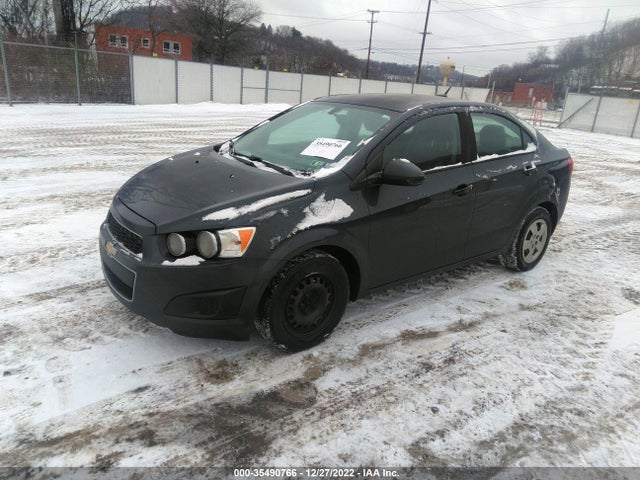 Chevrolet SONIC LS 2014 1G1JA5SH1E4221939 Image 2