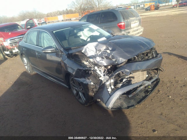 2017 Volkswagen Passat, VIN: 1VWDT7A32HC073338