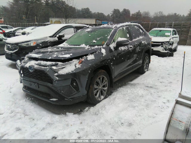 2022 Toyota RAV4, VIN: JTMB6RFV8ND047825