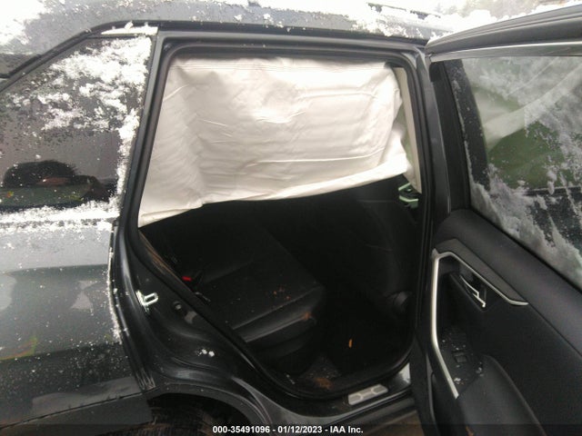 2022 Toyota RAV4, VIN: JTMB6RFV8ND047825