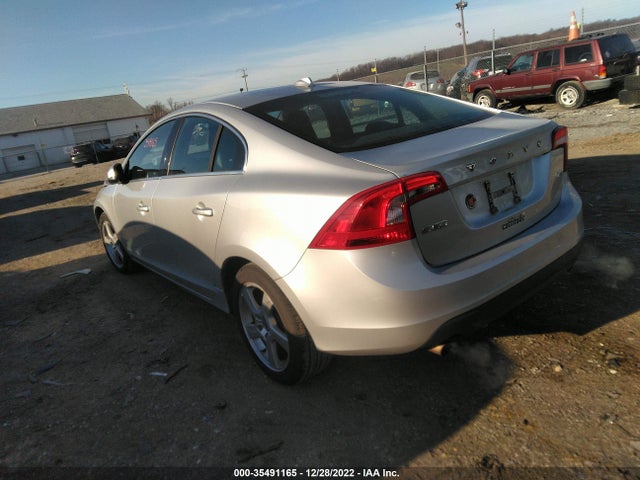 Volvo S60 T5 2012 YV1622FS2C2102217 Image 3