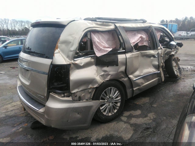 2C4RC1GG1DR663113 Chrysler Town & Country Limited