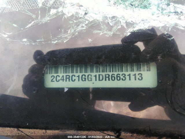 2C4RC1GG1DR663113 Chrysler Town & Country Limited