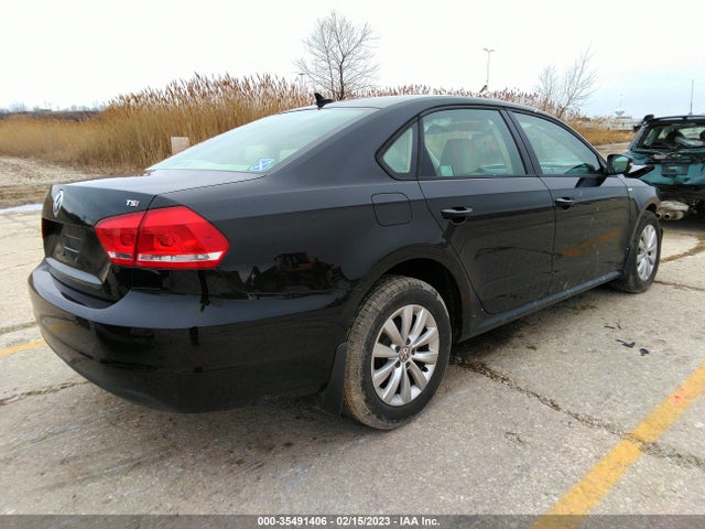 1VWAT7A34FC052197 Volkswagen Passat 1.8t Wolfsburg Ed